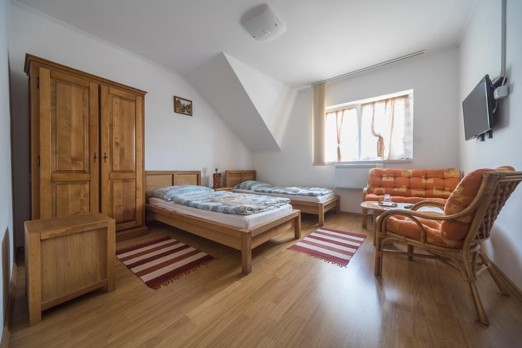 Tokaj Zlata Putna - Restaurant & Pension Vinicky Екстериор снимка