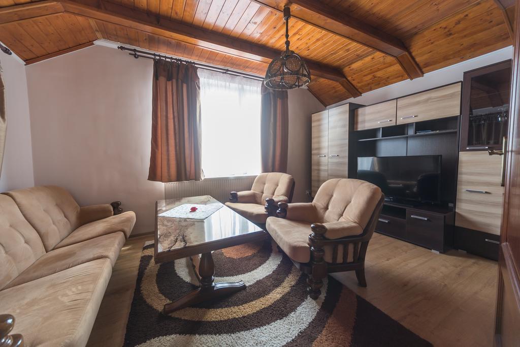 Tokaj Zlata Putna - Restaurant & Pension Vinicky Екстериор снимка