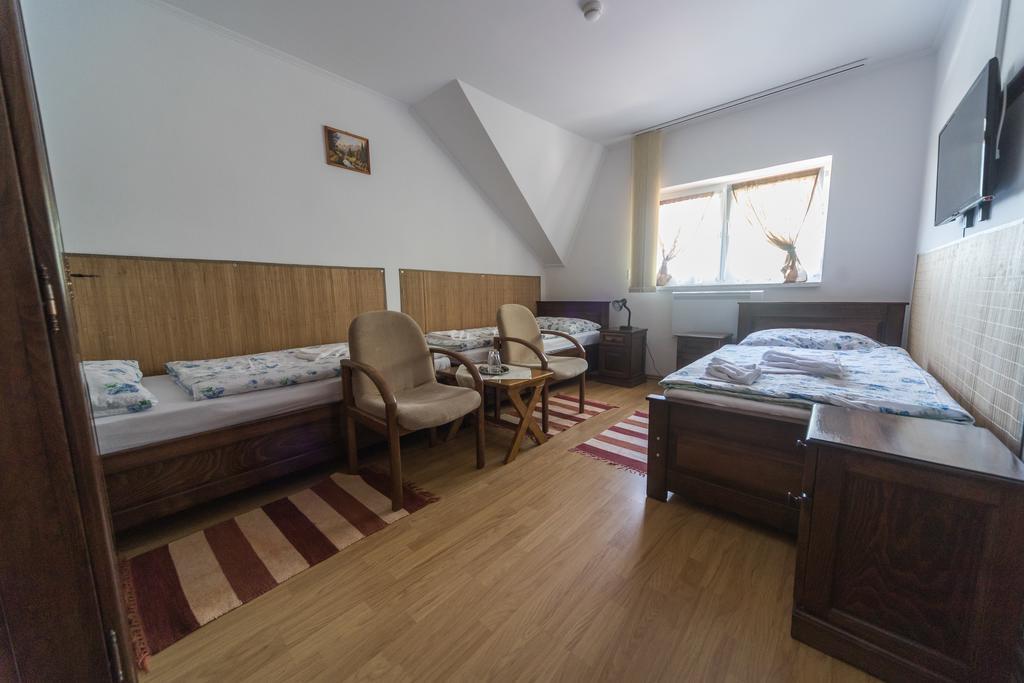 Tokaj Zlata Putna - Restaurant & Pension Vinicky Екстериор снимка