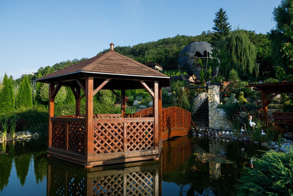 Tokaj Zlata Putna - Restaurant & Pension Vinicky Екстериор снимка